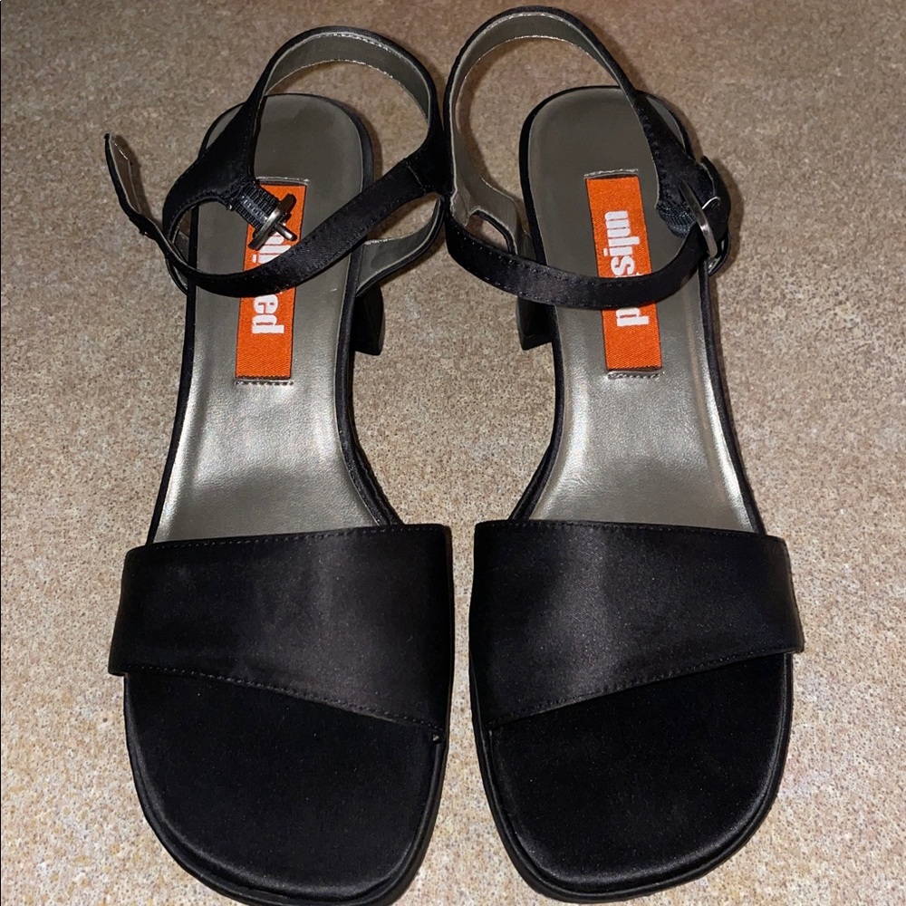 Unlisted by Kenneth Cole Black Heels